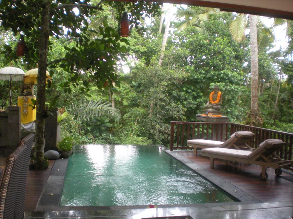 Harum Sari Ubud Private Villa ภายนอก รูปภาพ