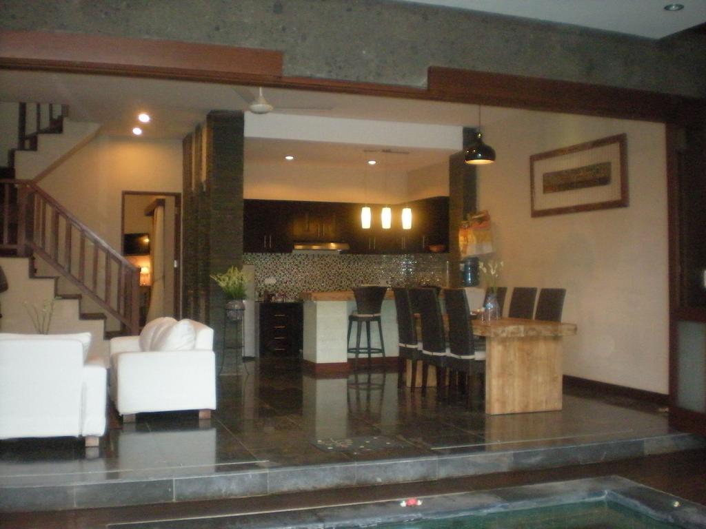 Harum Sari Ubud Private Villa ภายนอก รูปภาพ
