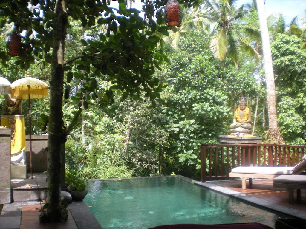 Harum Sari Ubud Private Villa ภายนอก รูปภาพ