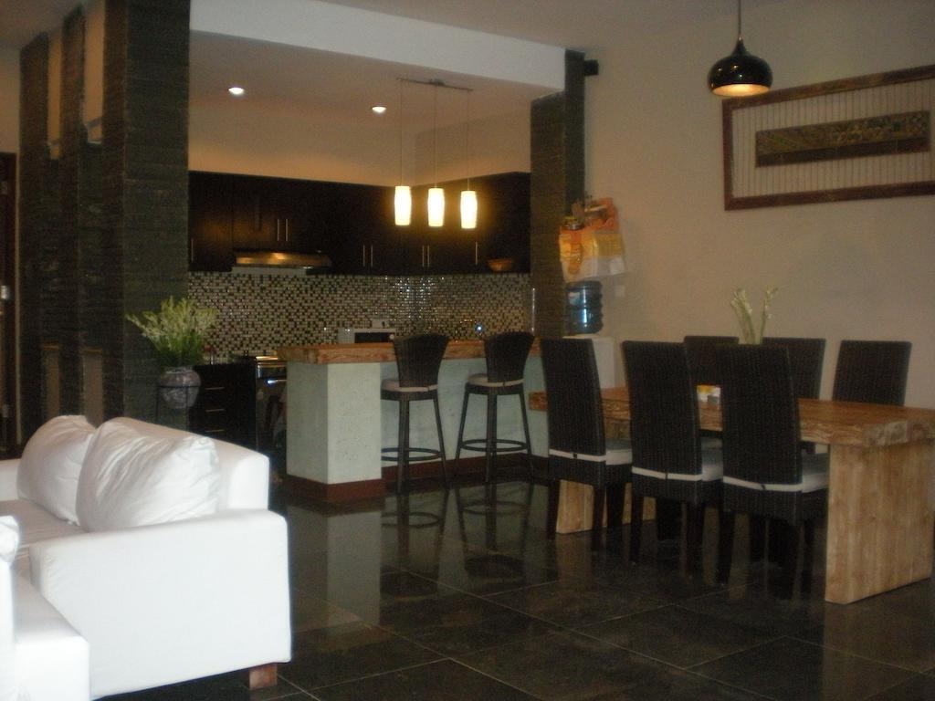 Harum Sari Ubud Private Villa ภายนอก รูปภาพ
