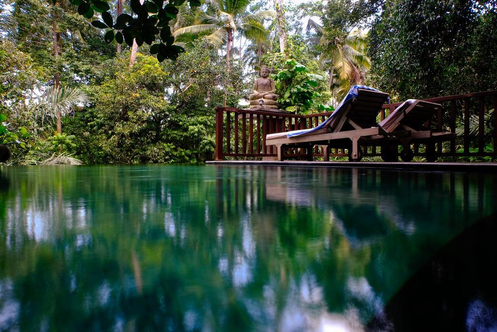Harum Sari Ubud Private Villa ภายนอก รูปภาพ